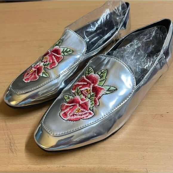 BRAN NEW MADDEN GIRL ORBITT METALLIC ROSE EMBROIDERY EMBELLISHED FLAT - Picture 15 of 15